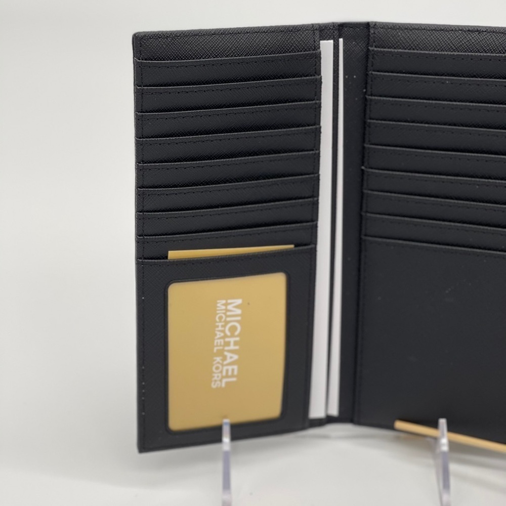 Michael Kors Jet Set Travel LG Trifold Blk… - Picture 7 of 9